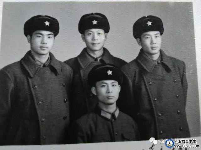 沁园春 - 忆军旅青春