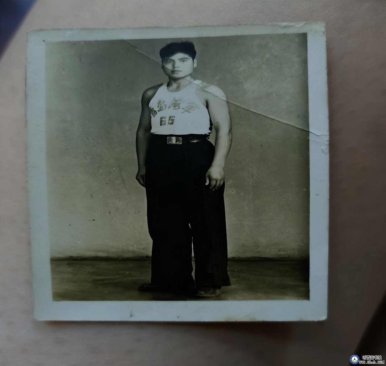 送别我们的老艇长黄胜利