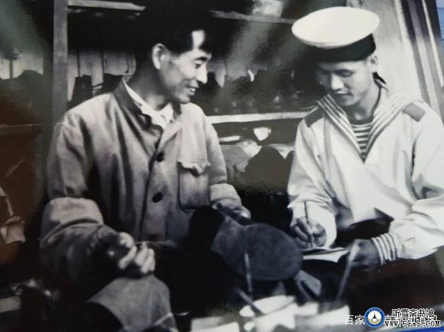 蓝海缘，未了情 —— 一名潜艇水兵报道员的成长足迹