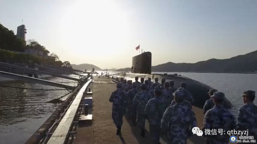 走进神秘的潜艇部队