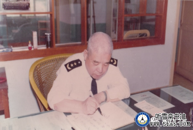 从旅顺潜艇学习队走出的舰队司令员